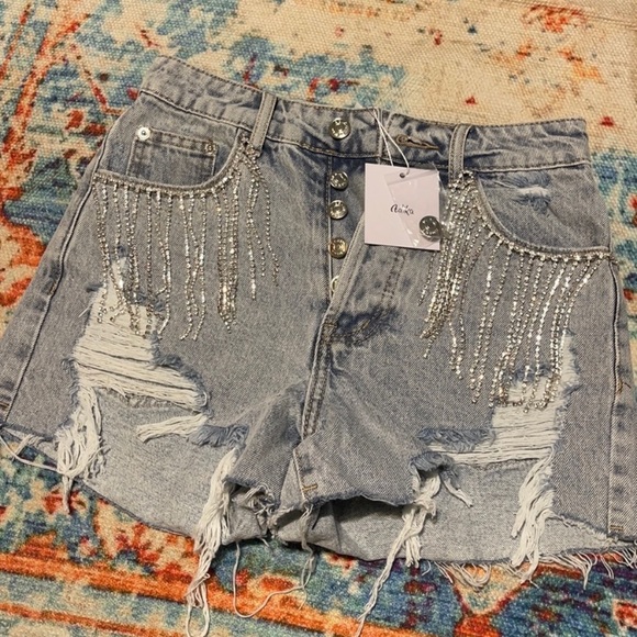 adika fringe shorts - Picture 2 of 3
